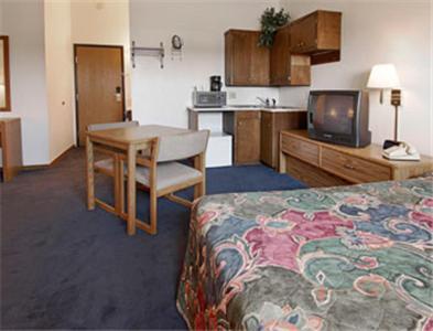 Red Carpet Inn - Windom Room photo