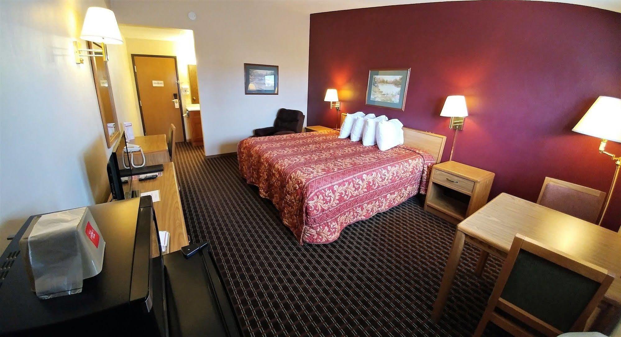 Red Carpet Inn - Windom Exterior photo